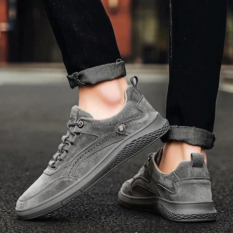 Sneakersy Colton Grand brązowe – widok z przodu