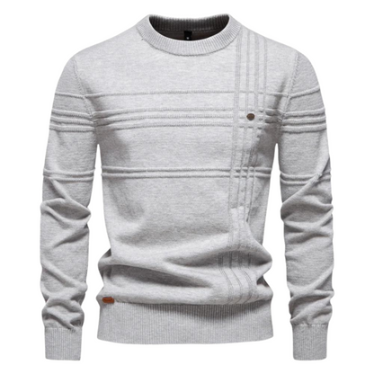 Sweter Maurizio jasnoszary prezentowany na modelu